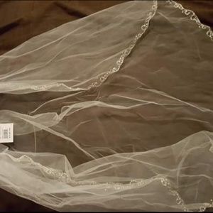 White Davids Bridal Veil